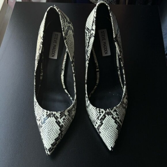 Steve Madden Black and White Snakeskin Heels - Picture 2 of 9